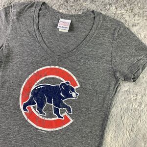 Chicago Cubs Shirt Women Small Gray Short Sleeve Vneck Distressed Alternate Logo